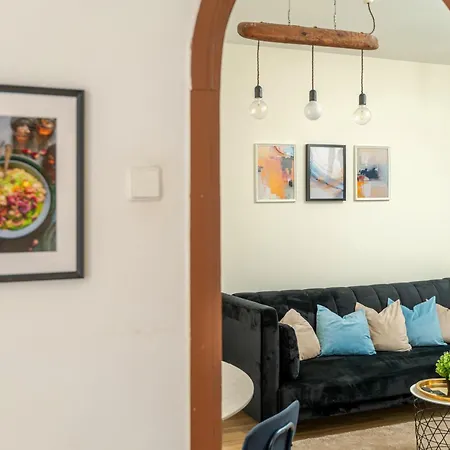 Cosy 2 Bed Flat In Naujamiestis * 维尔纽斯