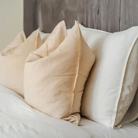 Cosy 2 Bed Flat In Naujamiestis *