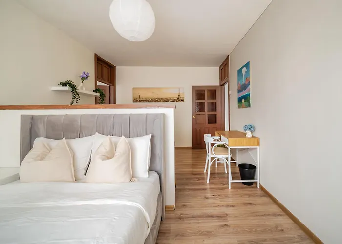 Cosy 2 Bed Flat In Naujamiestis Apartman