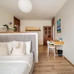 Cosy 2 Bed Flat In Naujamiestis アパート