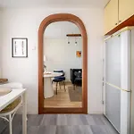 Cosy 2 Bed Flat In Naujamiestis アパート *