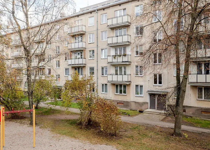 Cosy 2 Bed Flat In Naujamiestis Апартаменты Вильнюс